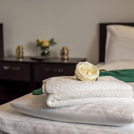 Ghimbav Escala Rooms מראה חיצוני תמונה