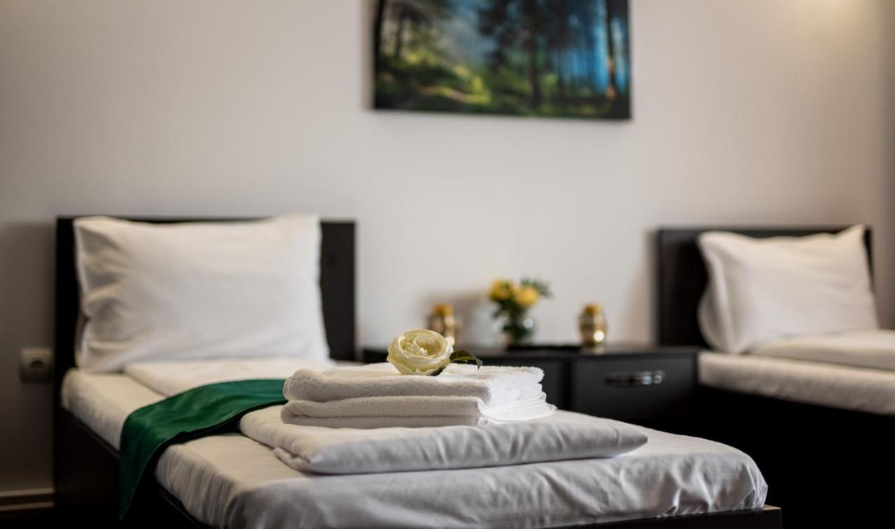 Ghimbav Escala Rooms מראה חיצוני תמונה