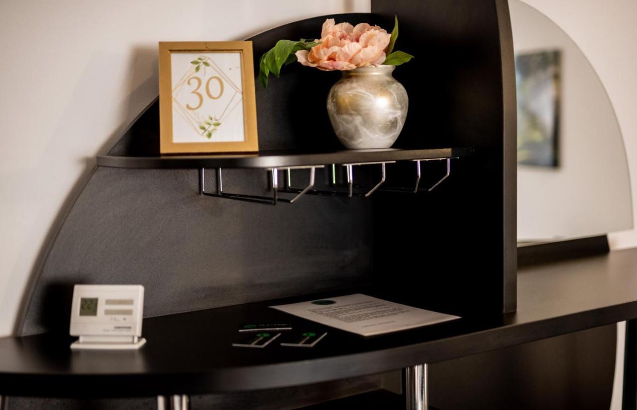Ghimbav Escala Rooms מראה חיצוני תמונה