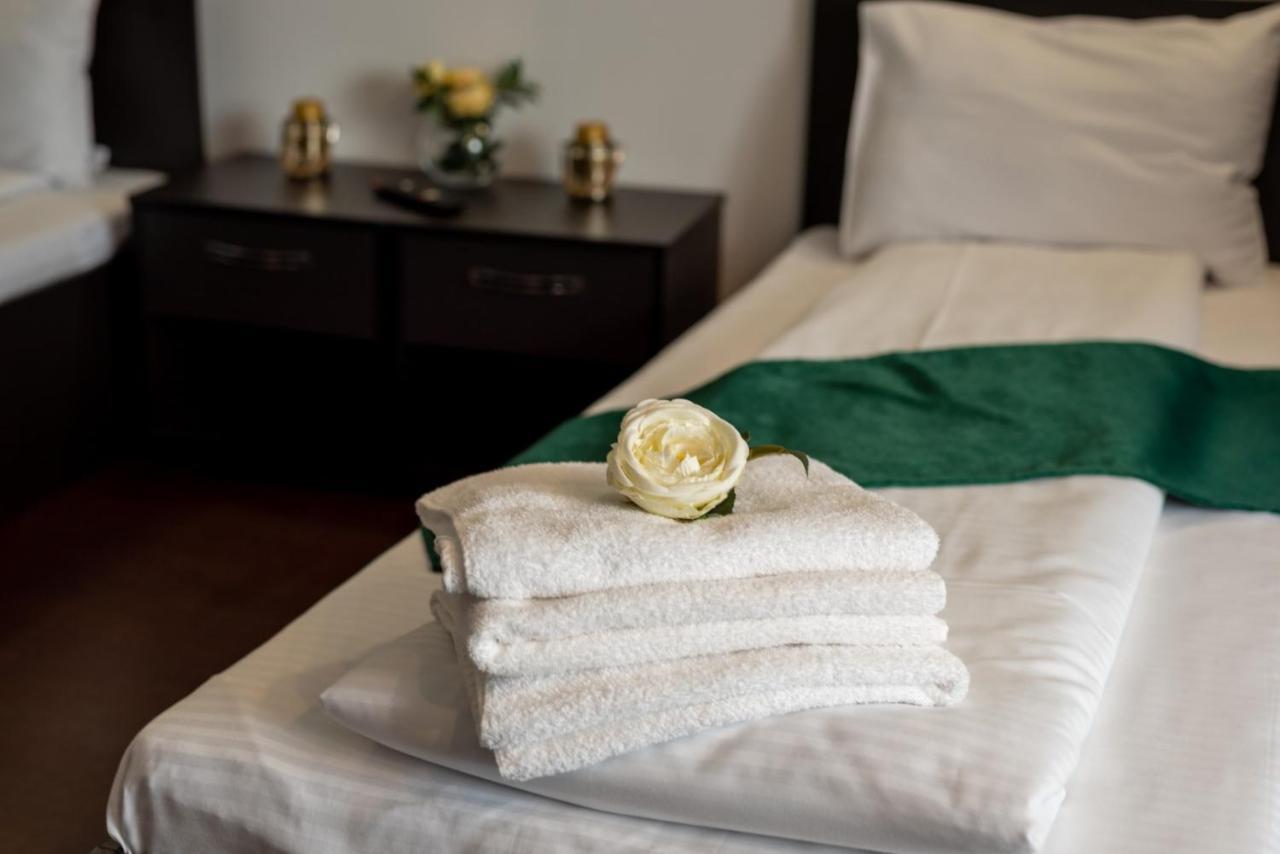 Ghimbav Escala Rooms מראה חיצוני תמונה