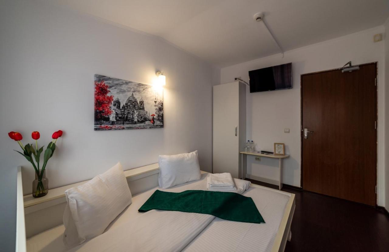 Ghimbav Escala Rooms מראה חיצוני תמונה