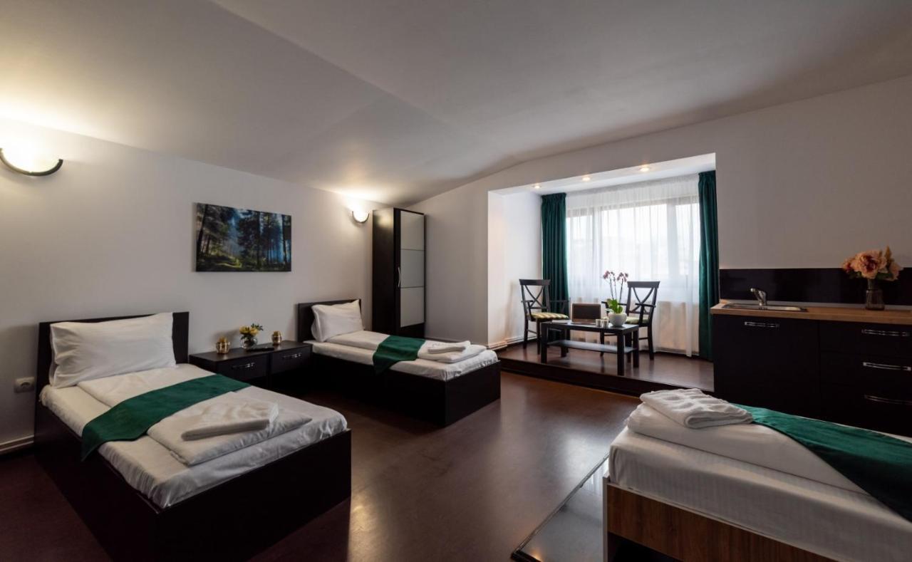 Ghimbav Escala Rooms מראה חיצוני תמונה