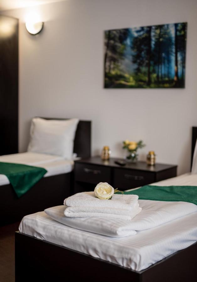 Ghimbav Escala Rooms מראה חיצוני תמונה