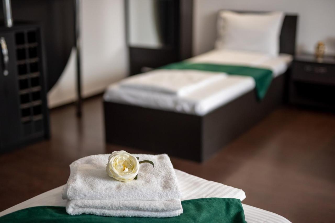 Ghimbav Escala Rooms מראה חיצוני תמונה