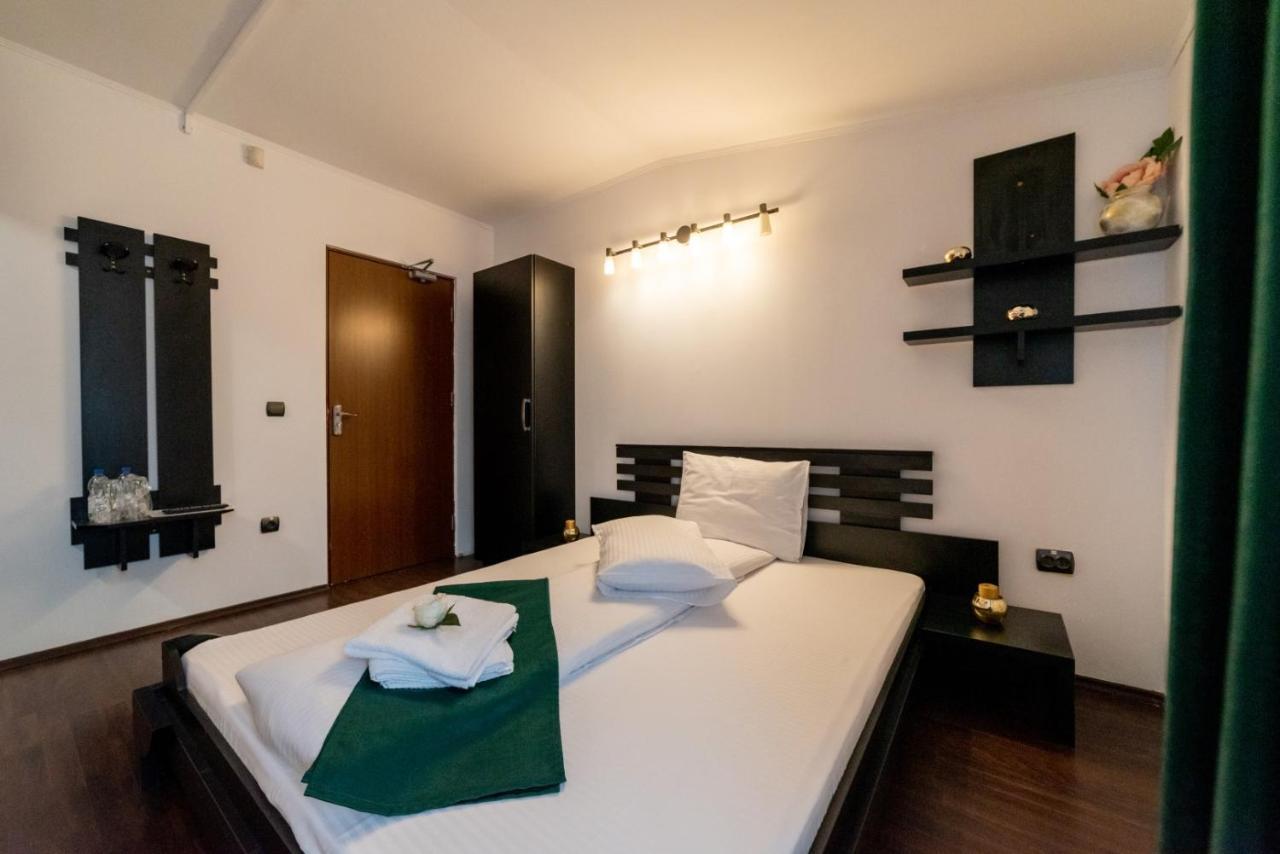 Ghimbav Escala Rooms מראה חיצוני תמונה