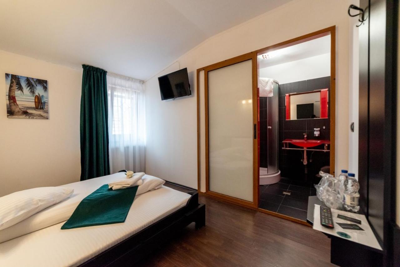 Ghimbav Escala Rooms מראה חיצוני תמונה