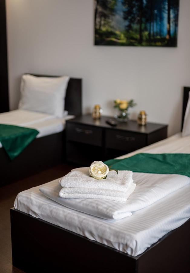 Ghimbav Escala Rooms מראה חיצוני תמונה