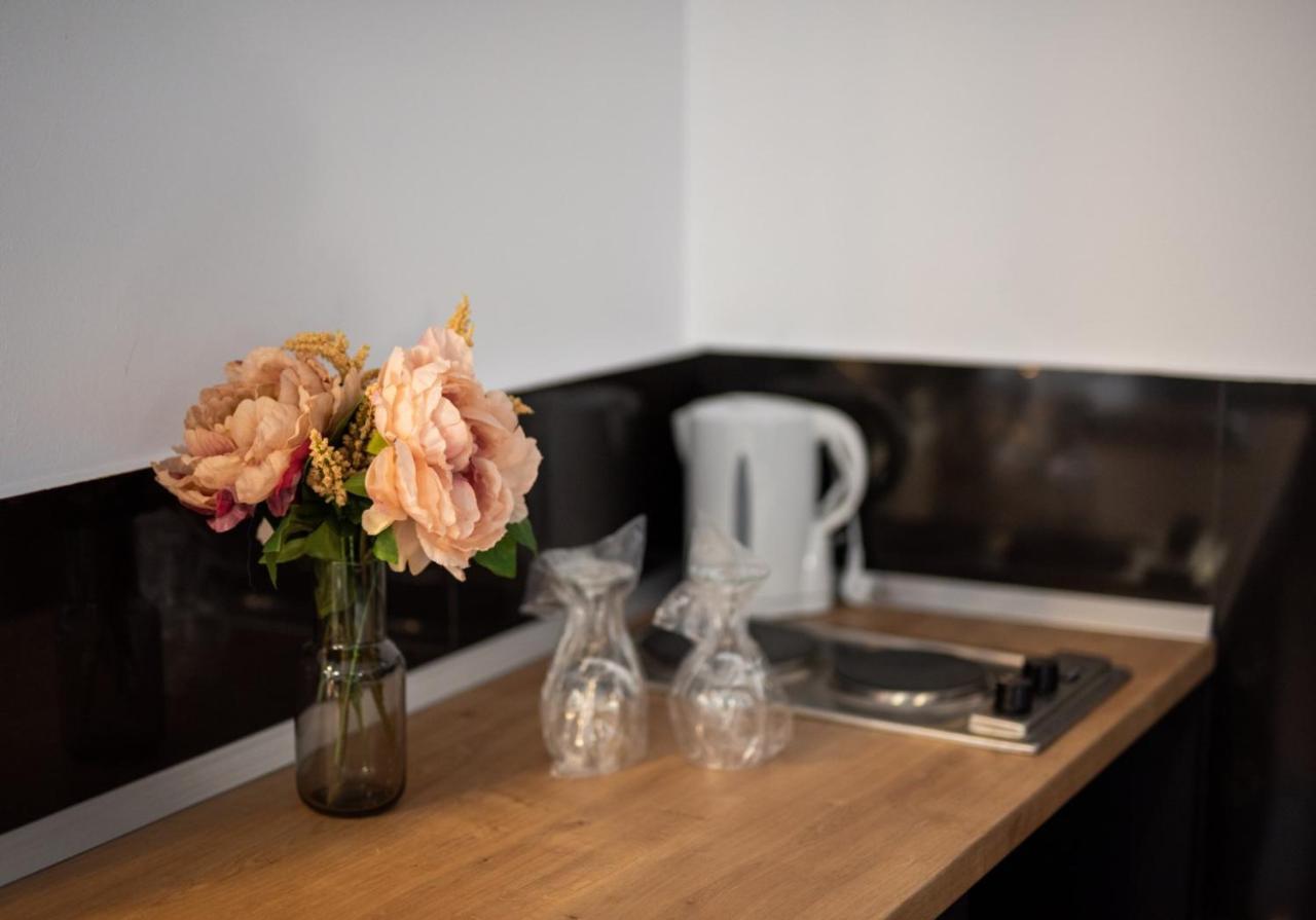 Ghimbav Escala Rooms מראה חיצוני תמונה