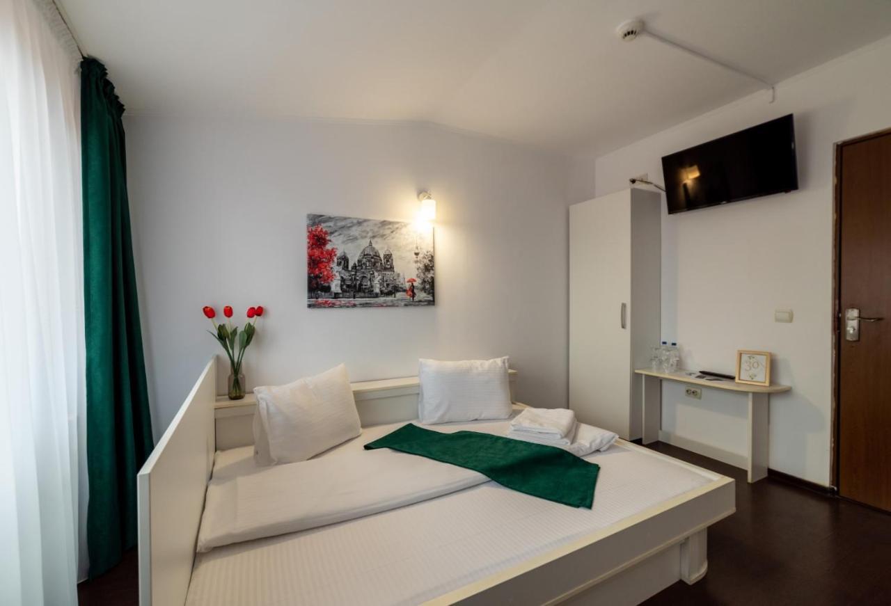 Ghimbav Escala Rooms מראה חיצוני תמונה
