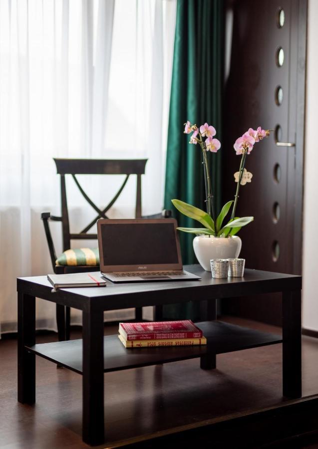 Ghimbav Escala Rooms מראה חיצוני תמונה