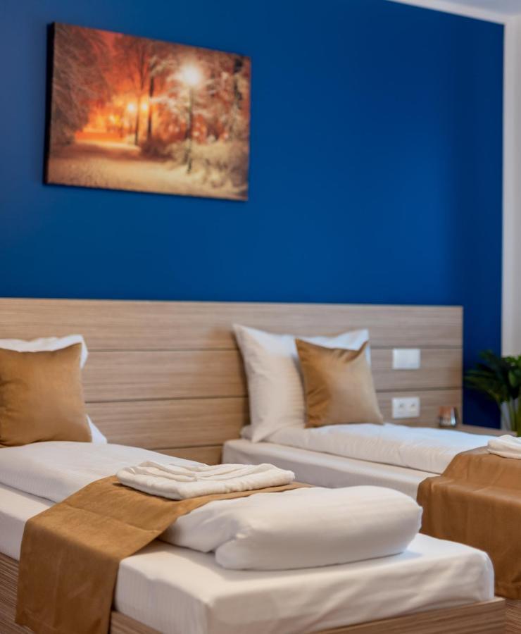 Ghimbav Escala Rooms מראה חיצוני תמונה